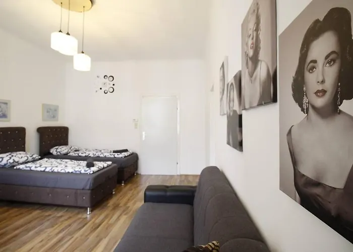 Homestay szállás Comfortable Near Schonbrunn Palace