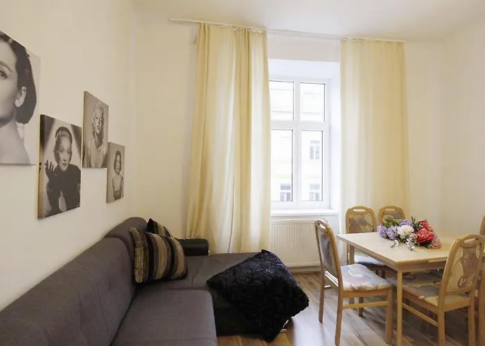 Comfortable Near Schonbrunn Palace